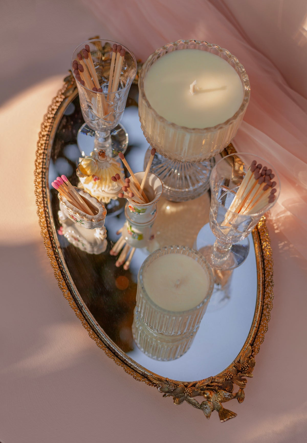 Delphine Vintage Porcelain Match Holder