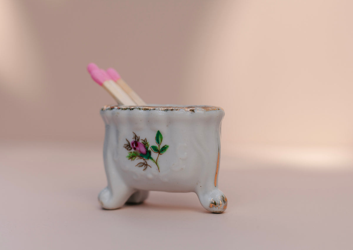 Rosalie Vintage Porcelain Match Holder